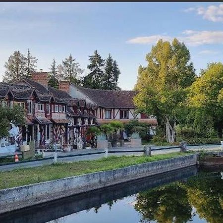 Hotel Le Moulin De Villiers à Nouan-le-Fuzelier Extérieur photo