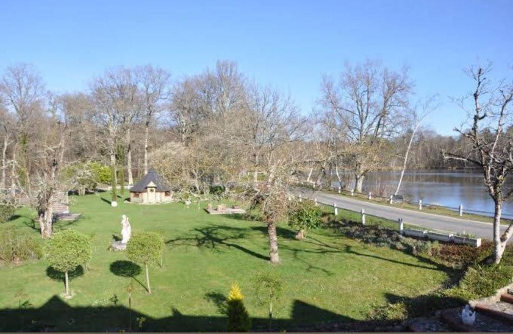 Hotel Le Moulin De Villiers à Nouan-le-Fuzelier Extérieur photo